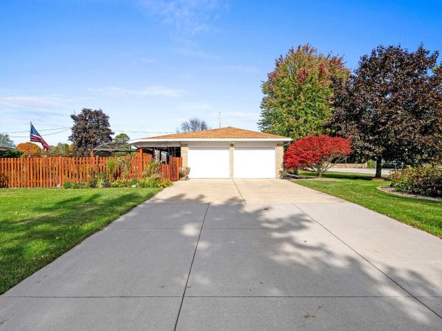 House for sale in Pulaski, Brown County