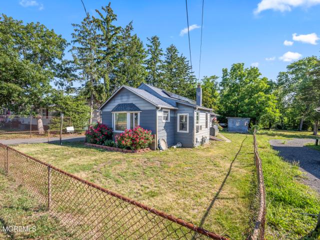 House for sale in Lakehurst, New Jersey