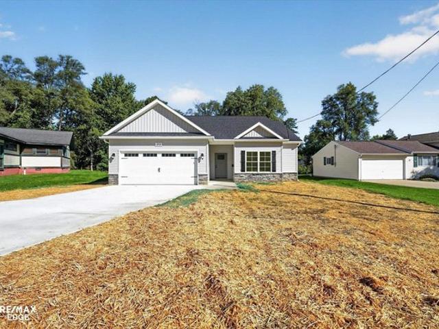 House for sale in Grand Blanc, Genesee County