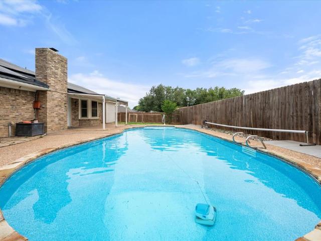 House for sale in Benbrook, Texas