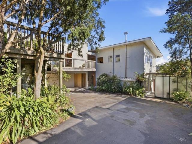 House for rent in Otakou