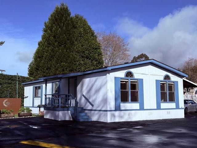 House for sale in Smith River, California