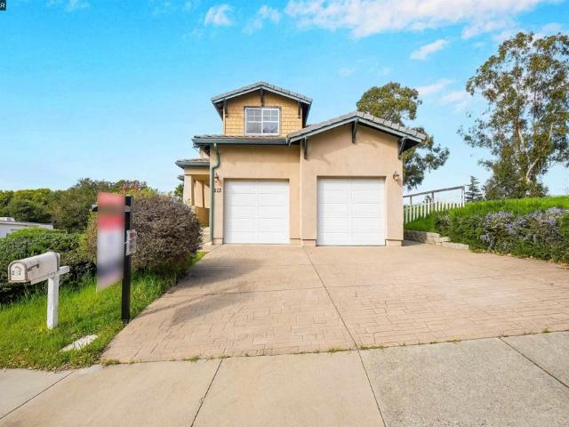 House for sale in Pinole, California
