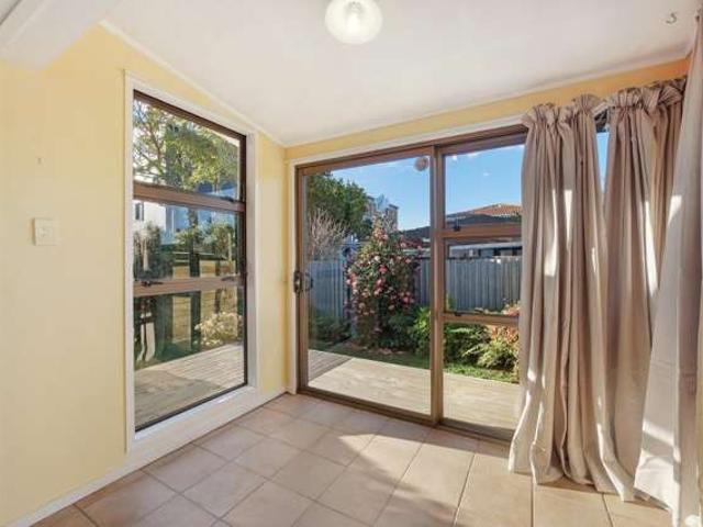 Apartment for rent in Auckland, Oroua County