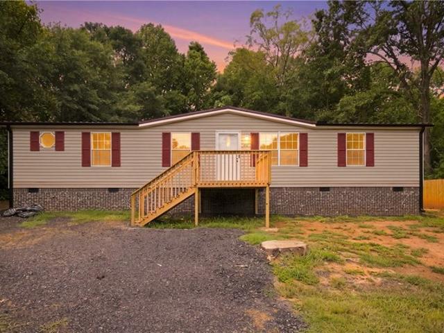 House for sale in Pelzer, South Carolina