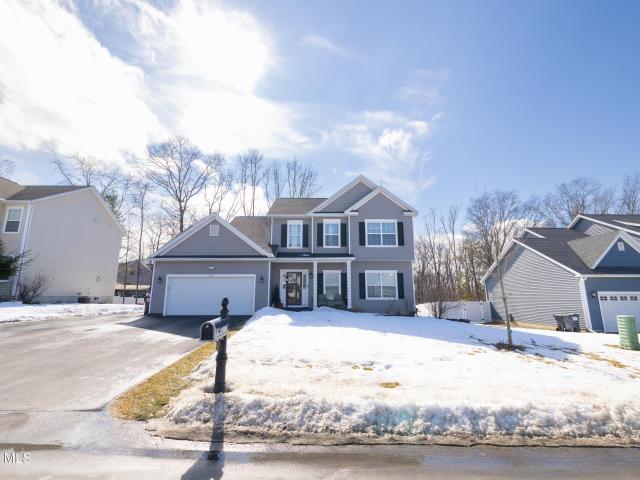 House for sale in Niskayuna, New York