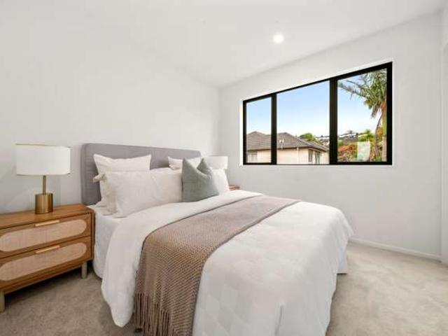 Townhouse for sale in Paremoremo, Oroua County
