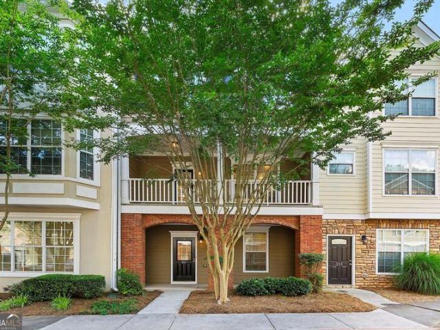 Townhouse for sale in Canton