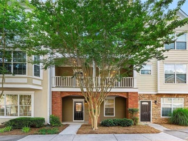 Townhouse for sale in Canton