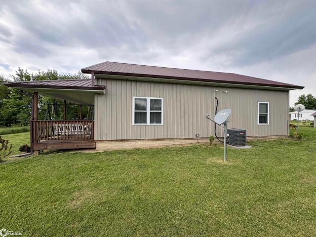 House for sale in Cincinnati, Iowa