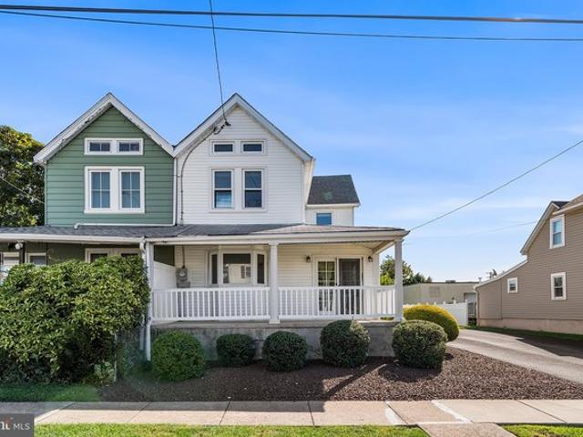 Townhouse for sale in Essington, Tinicum Township
