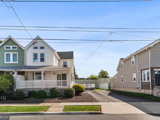 Townhouse for sale in Essington, Tinicum Township