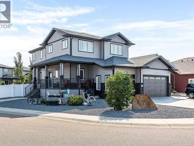 House for sale in Medicine Hat, Alberta