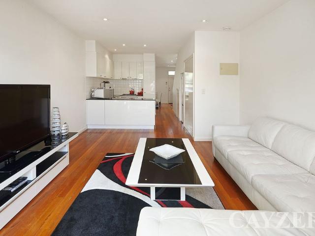 Townhouse for rent in Port Melbourne, Melbourne