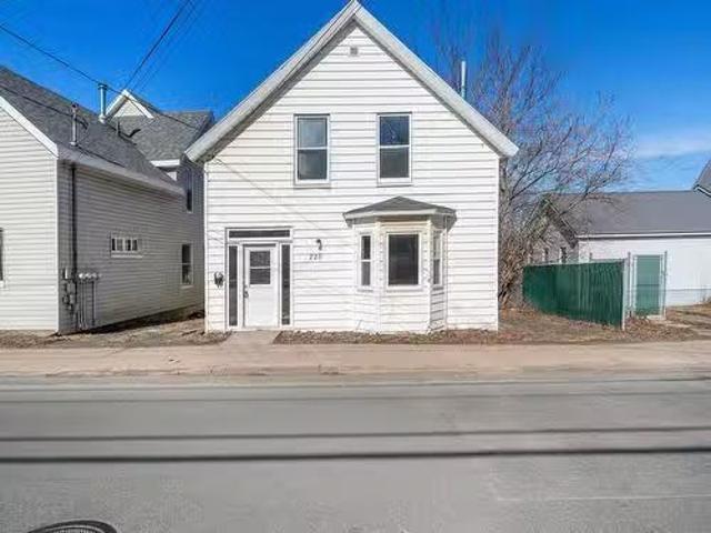 House for sale in New Glasgow, Nova Scotia