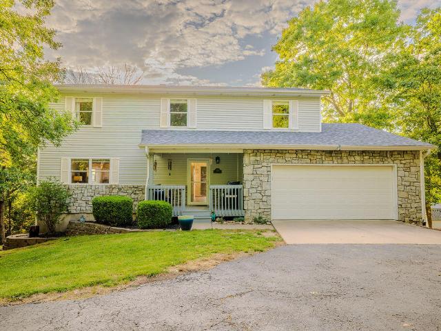 House for sale in Stone, Missouri
