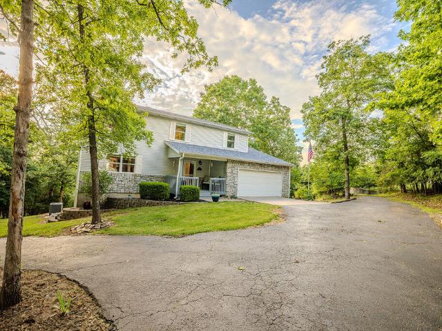 House for sale in Stone, Missouri