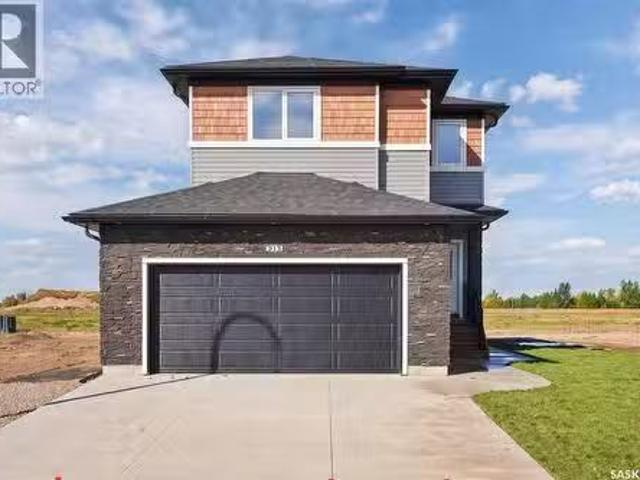 House for sale in Warman