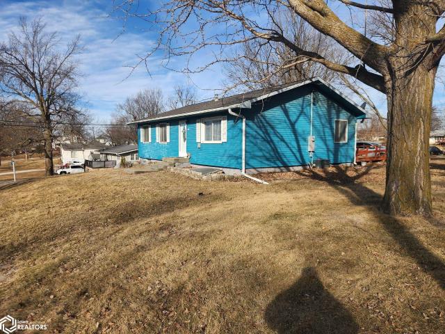 House for sale in Osceola, Iowa