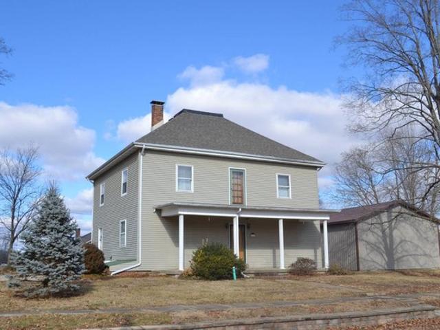 House for sale in West Salem, Illinois