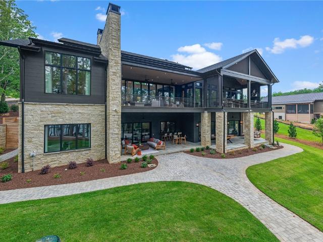 House for sale in Six Mile Run, South Carolina