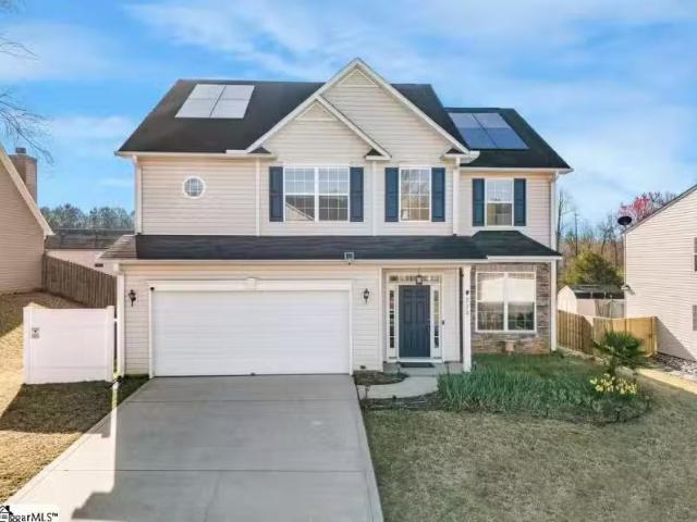 House for sale in Easley House for sale in Easley
