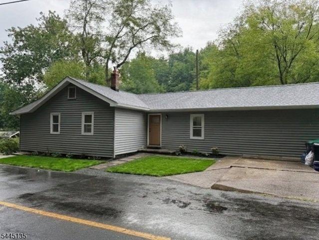 House for sale in Milford, New Jersey