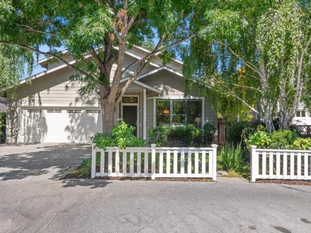 House for sale in Menlo Park, San Mateo County