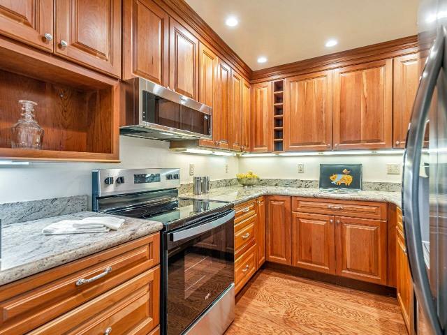 Condo for sale in Menlo Park
