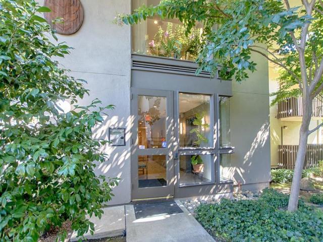 Condo for sale in San Mateo, California