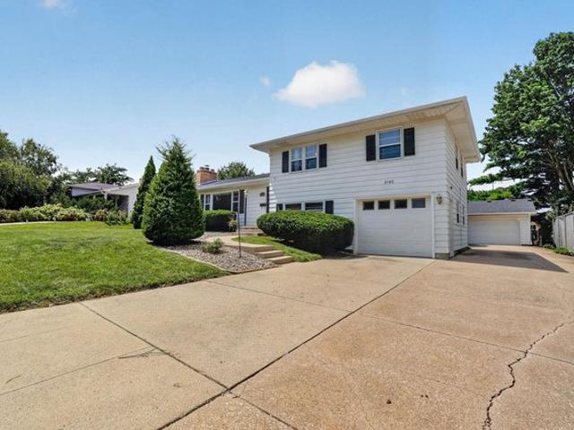 House for sale in Waterloo, Iowa