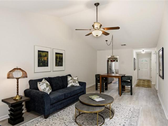 Townhouse for sale in Clemmons, North Carolina