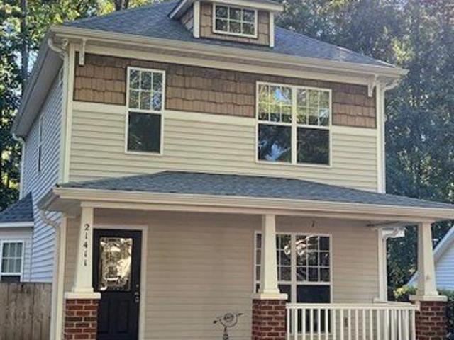 House for sale in Downtown, Cornelius