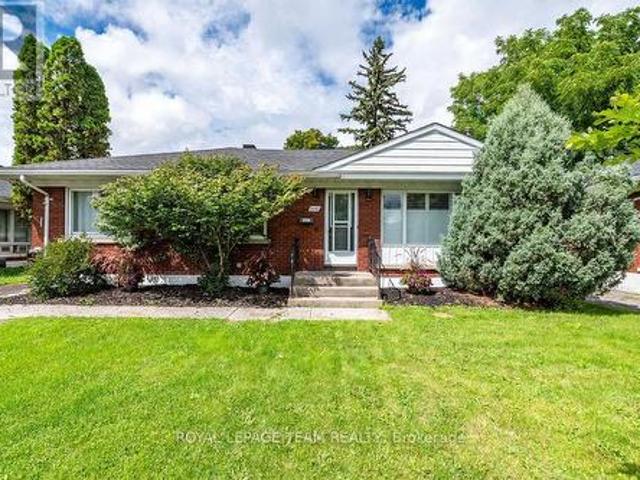 House for sale in College, Ottawa