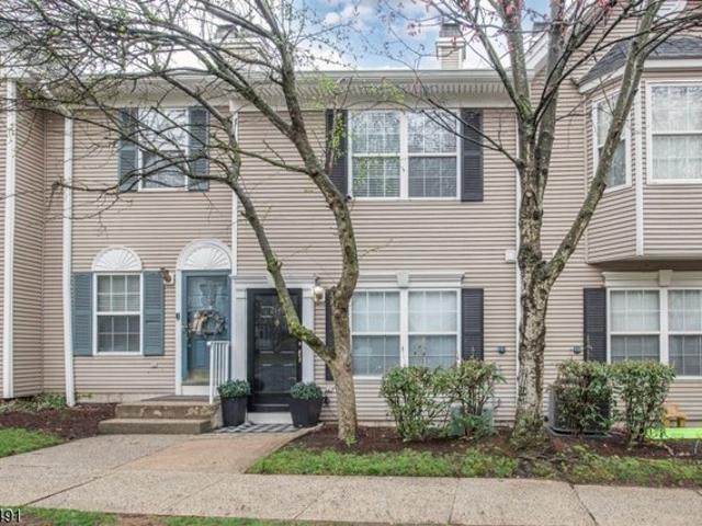 Condo for sale in Mahwah, New Jersey