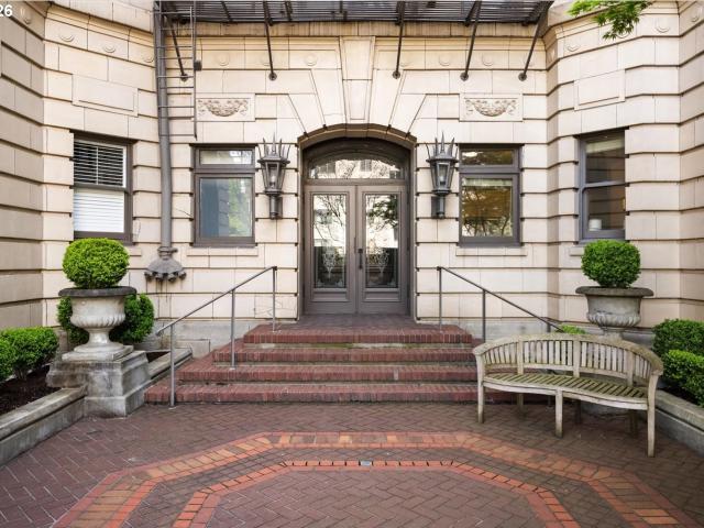 Condo for sale in Oregonia