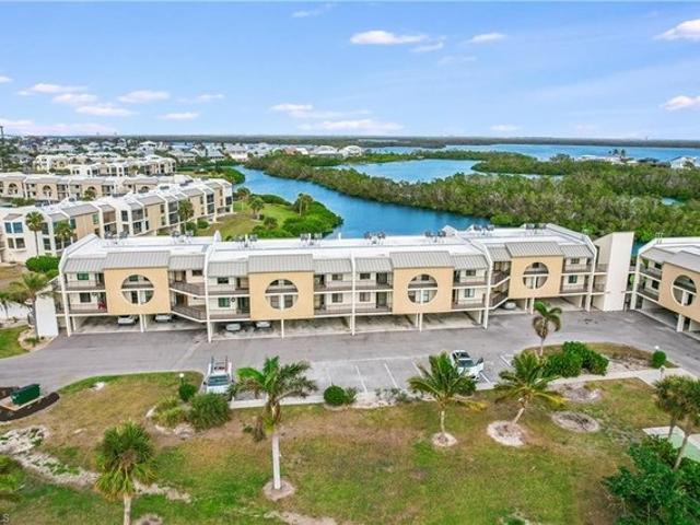 Condo for sale in Fort Myers Beach, Florida