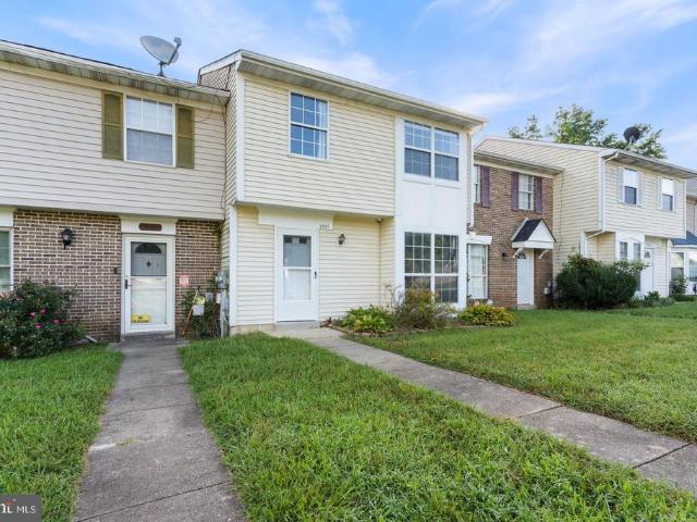 Townhouse for sale in Westbury, Great Mills