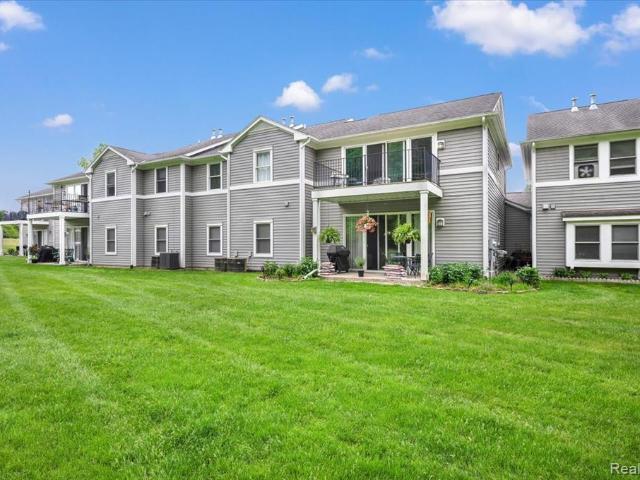 Condo for sale in Lapeer, Michigan