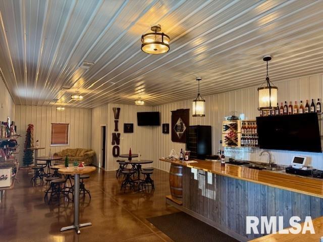 Commercial for sale in Hancock, Illinois