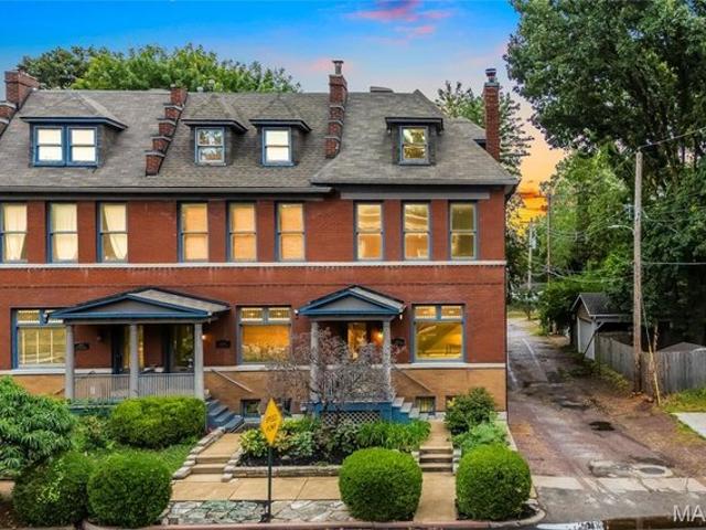 Townhouse for sale in Saint Louis, Missouri