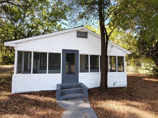 House for sale in Hawthorne, Florida