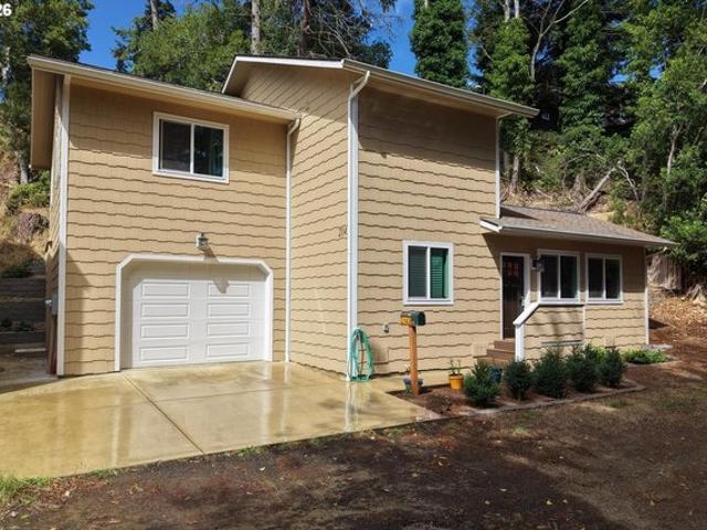 House for sale in Oregonia