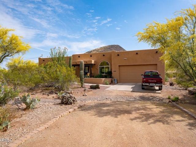 House for sale in New River, Arizona