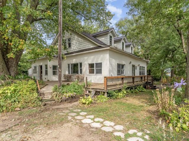 House for sale in Muscatine, Muscatine County
