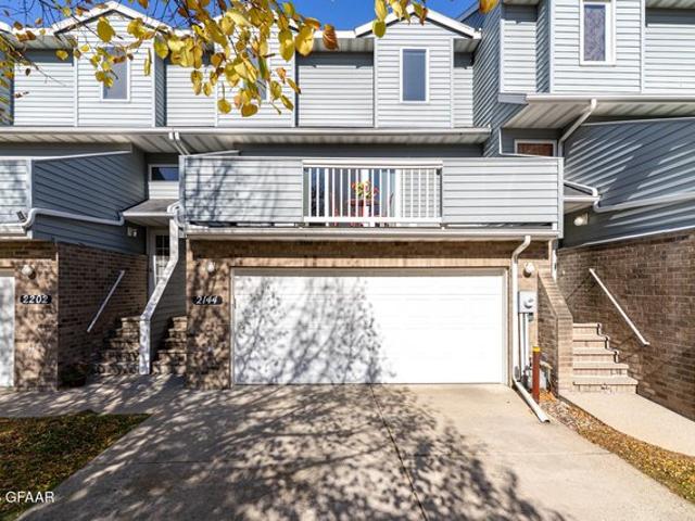 Townhouse for sale in Grand Forks, Grand Forks County