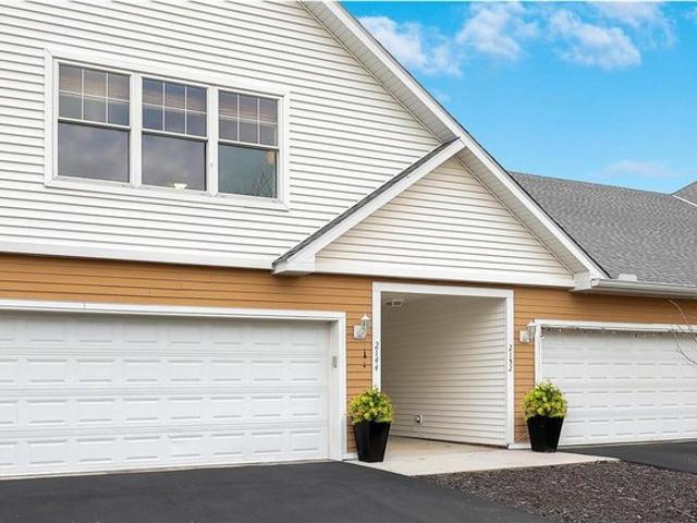 Townhouse for sale in Hennepin, Minnesota