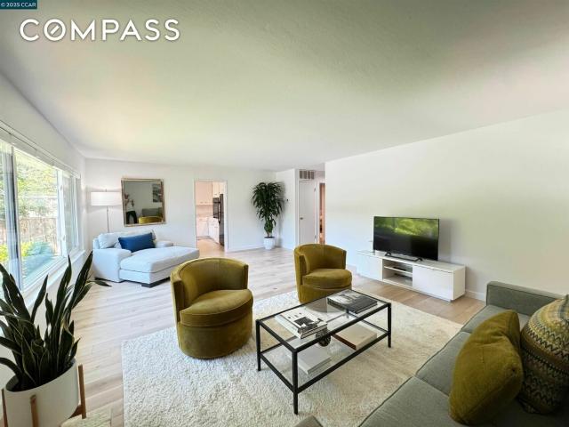 Condo for sale in Moraga
