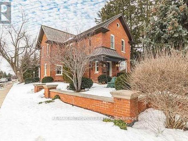 Commercial for rent in York, Ontario