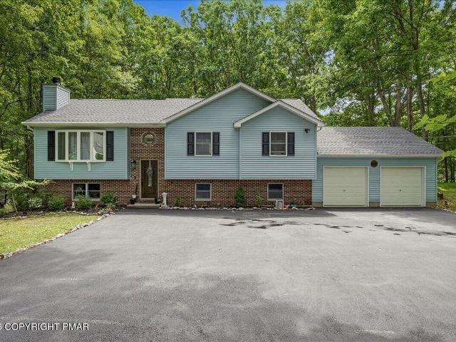House for sale in Kresgeville, Pennsylvania